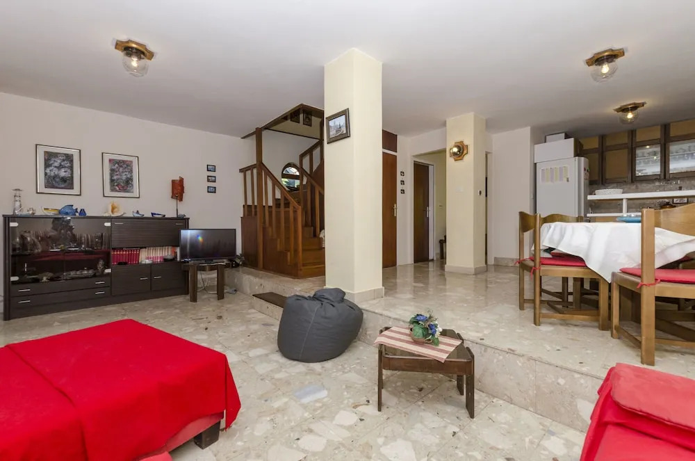 House Radomir