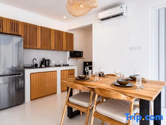 Quiet 2BR Private Pool | Rooftop, Fast WiFi