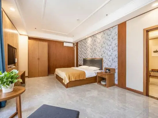 Sweetome Hotel (Yining Development Zone Railway Station)