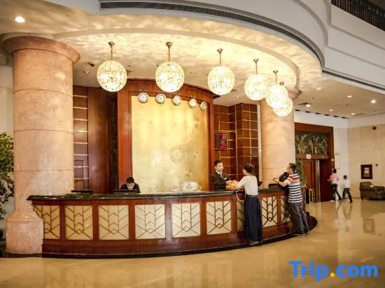 Luofushan Jiabaotian International Hotspring Resort
