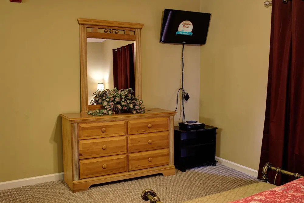 Whispering Pines 352hc