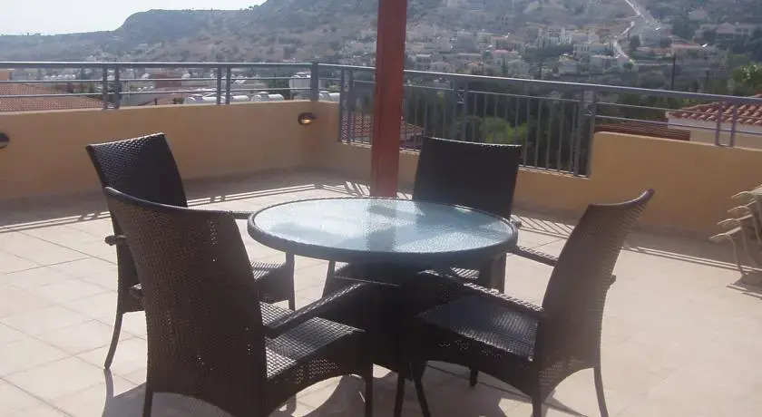 Peyia Gardens