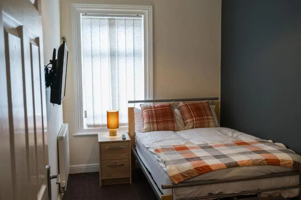 Cosy Home Bolton by Prime Stay