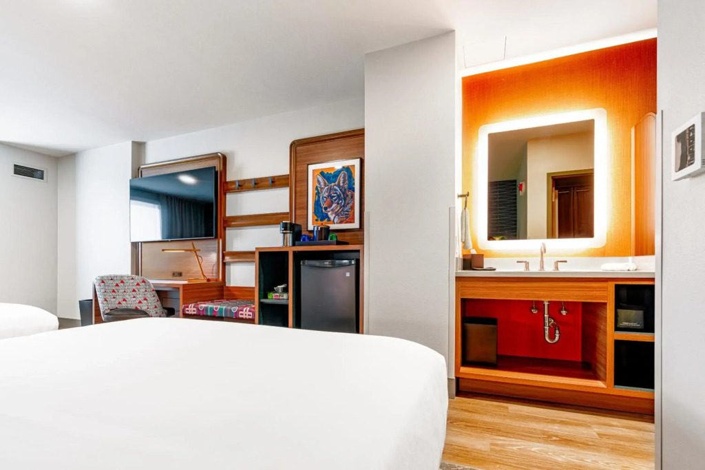 OKANA Resort and Indoor Waterpark
