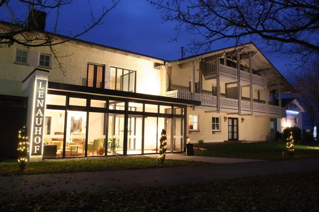 Hotel LENAUHOF - nur 3 Minuten zur Rottal Terme