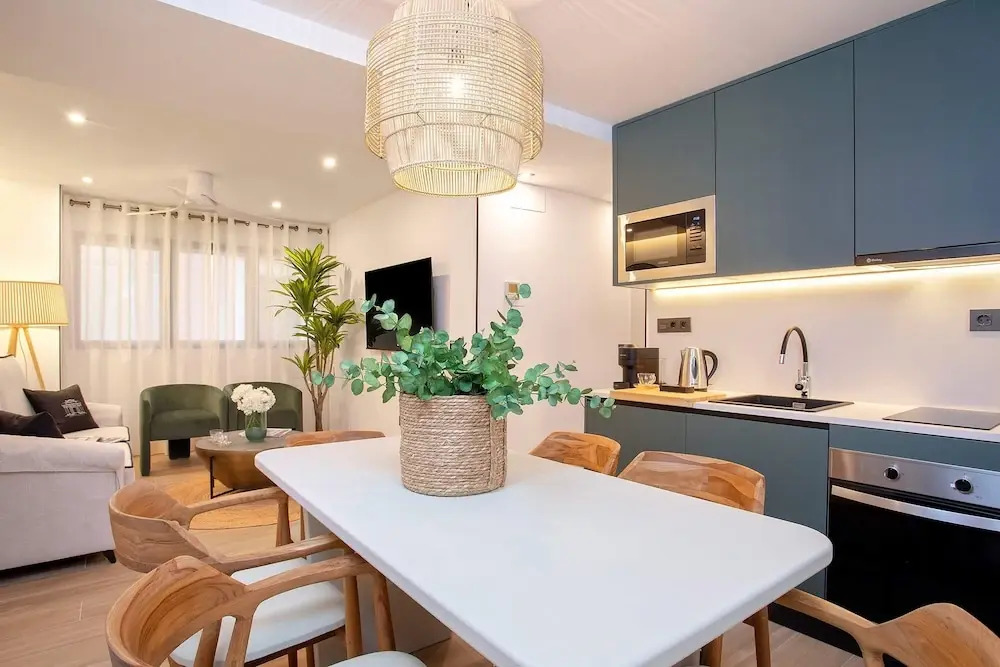 Exclusive Apartment in Granada Center. Alhondiga II