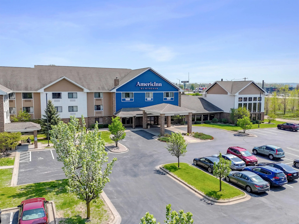 AmericInn by Wyndham Green Bay East