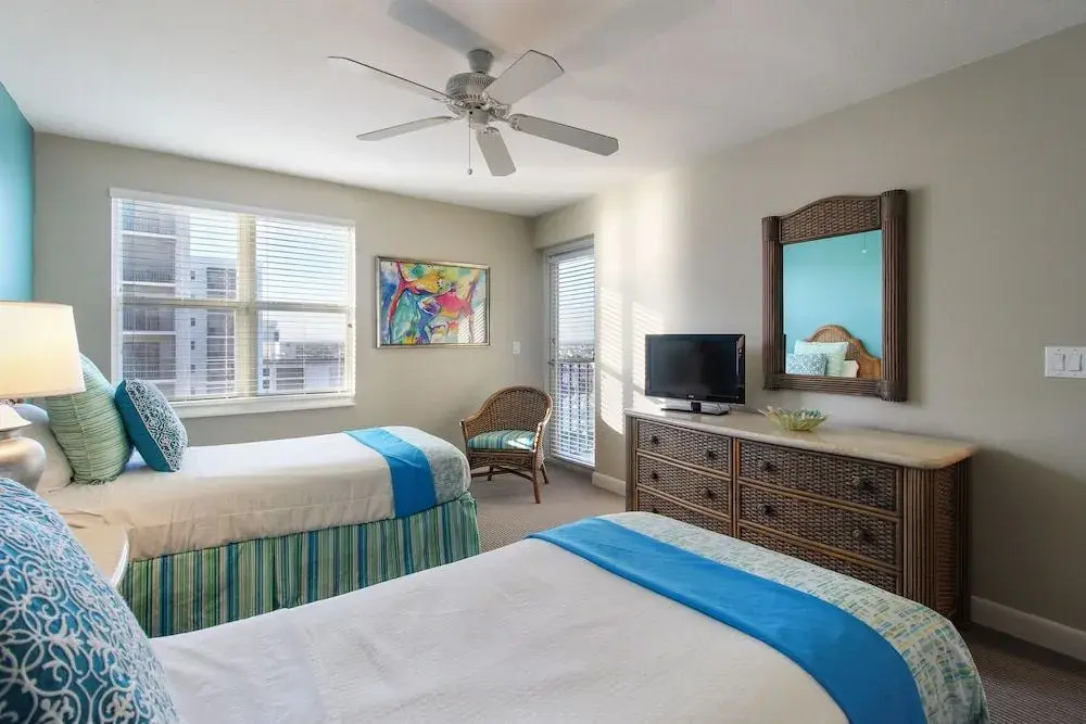 6620 Estero Blvd 1002 Condo 3 Bedrooms 2 Bathrooms Condo