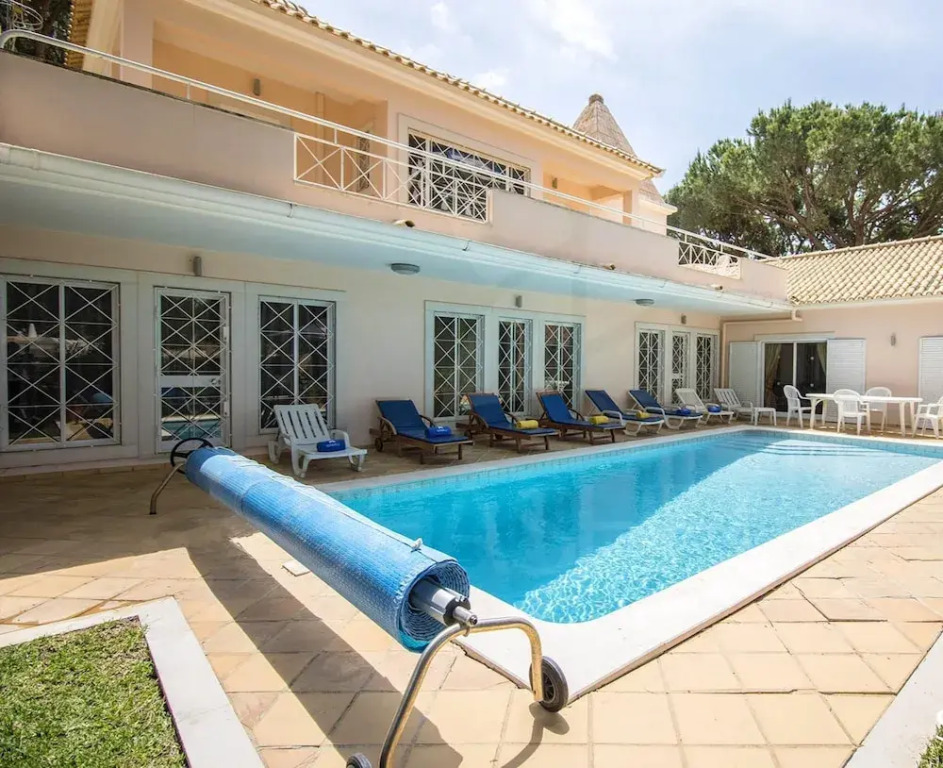 Villa With 7 Bedrooms in Quarteira, With Private Pool, Enclosed Garden and Wifi - 2 km From the Beach