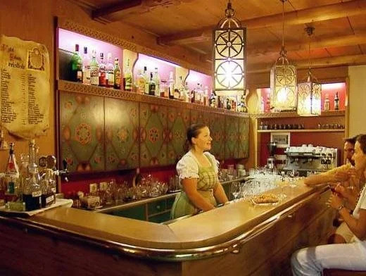 Solaia Hotel & Guesthouse