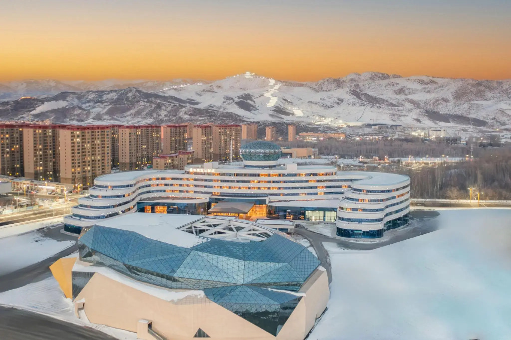 Luxemon Gem Hotel