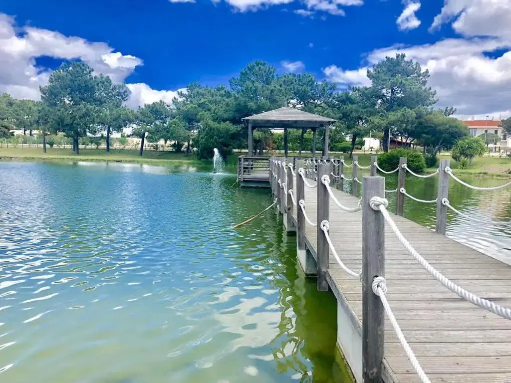 Private Lake Condo Apartment - Tróia