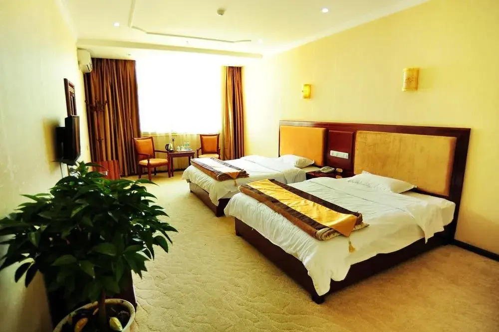 Kunming Jiyang Hot Spring Hotel