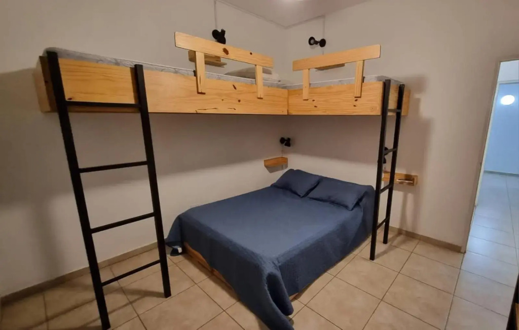 Dpto s/av Rafael Nuñez - 1 dorm y balcon