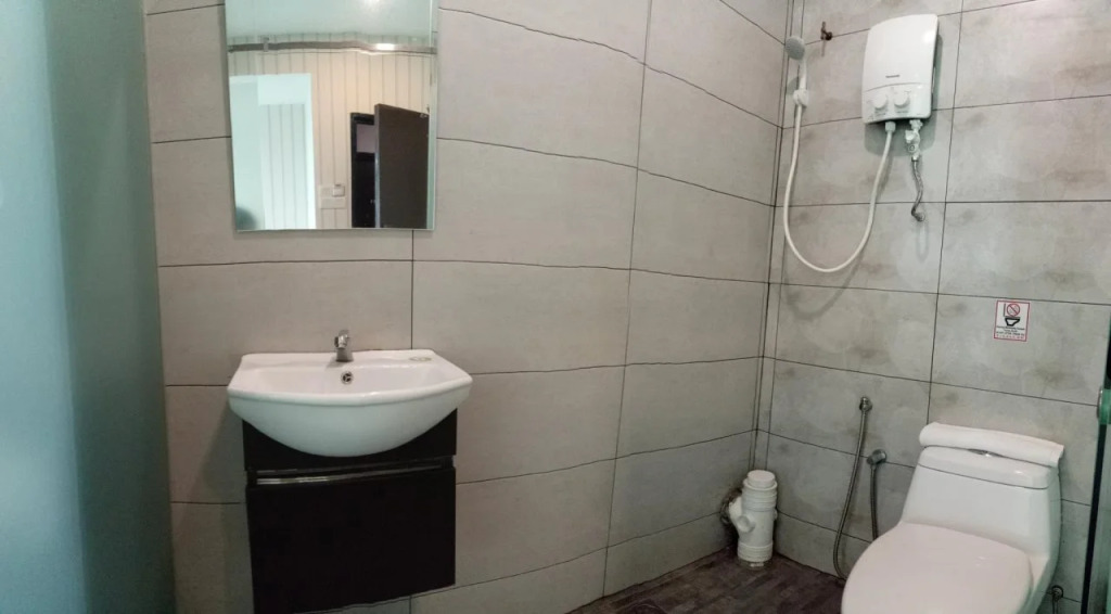 Seven Hotel