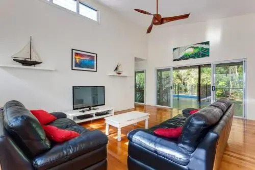 19 Satinwood Natures Retreat With A Bit Of Sandy Feet