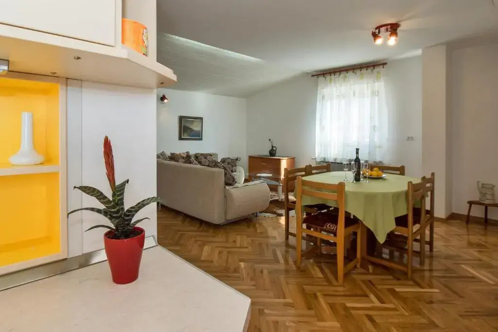 Apartments Iskra