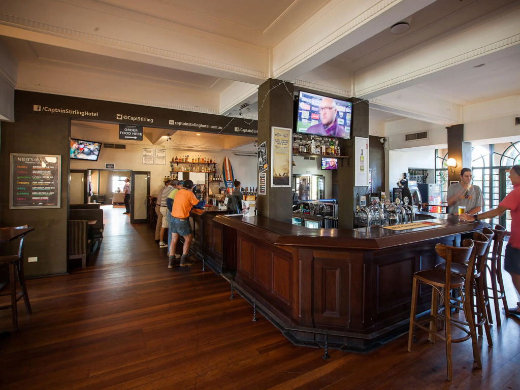 Captain Stirling Hotel