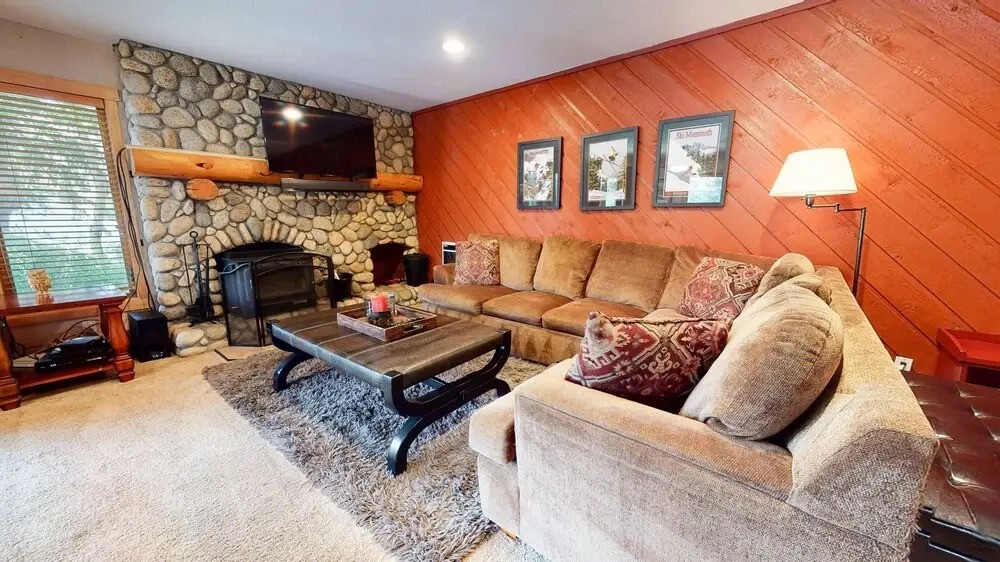 Snowcreek II 247 Pet-Friendly, Cozy, On the Snowcreek Meadow by RedAwning