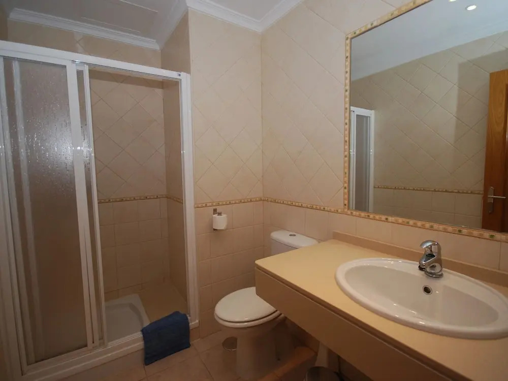 Luxurious Holiday Home in Quarteira Algarve