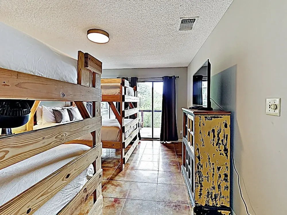New Listing! Stunning Lakefront W/ Hot Tub & Cove 4 Bedroom Home
