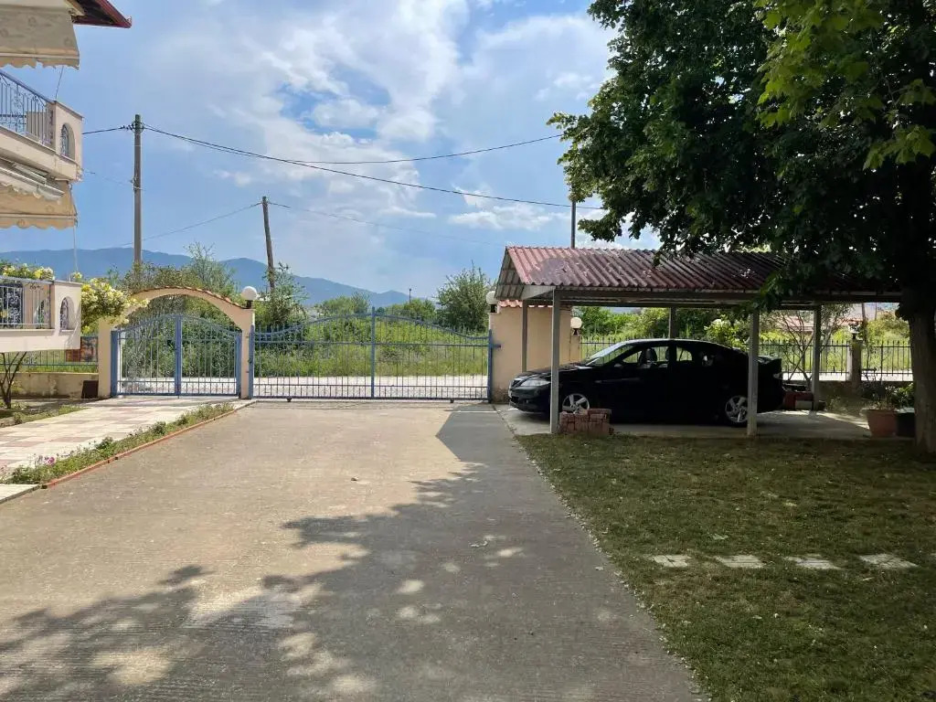 Tsolakis Apartments