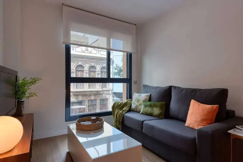 SUITE LUX APARTMENT. 80m FROM BEACH. FreeParking.