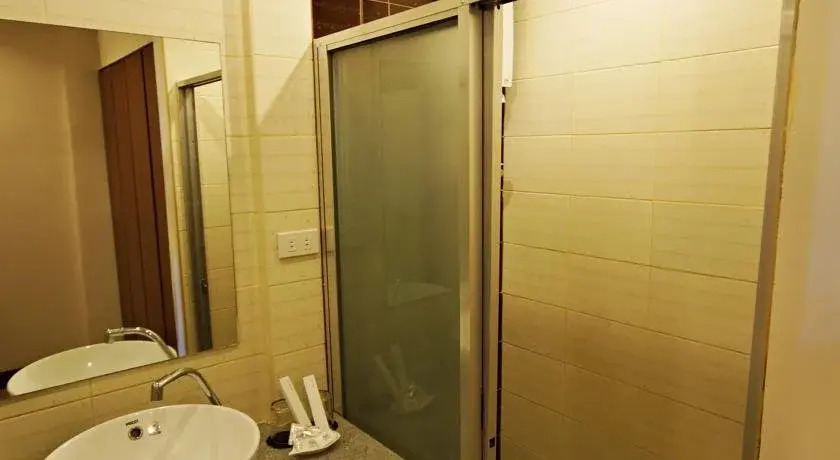 Pacific Palm Suites Davao powered by Cocotel
