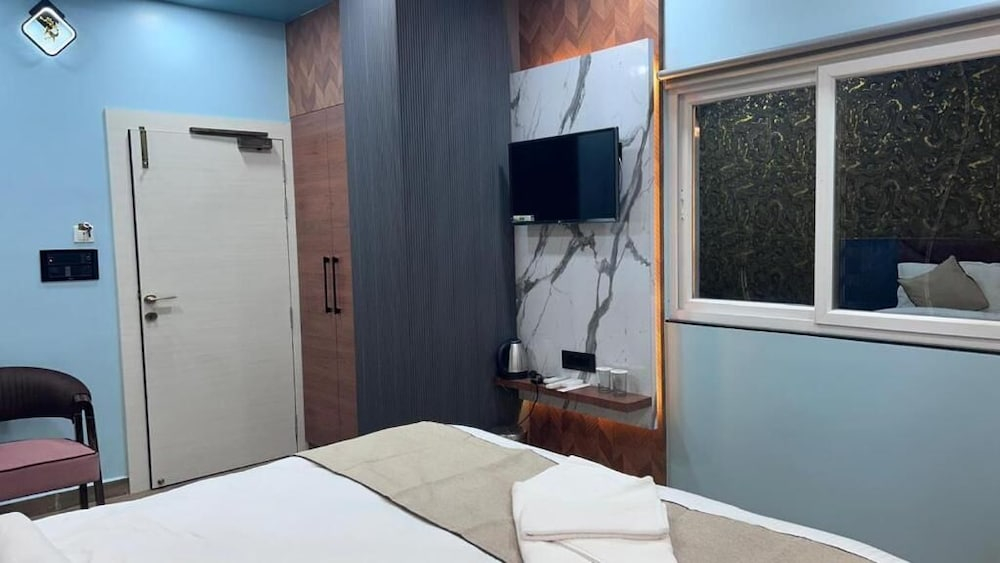 Hotel Rashmi Grand