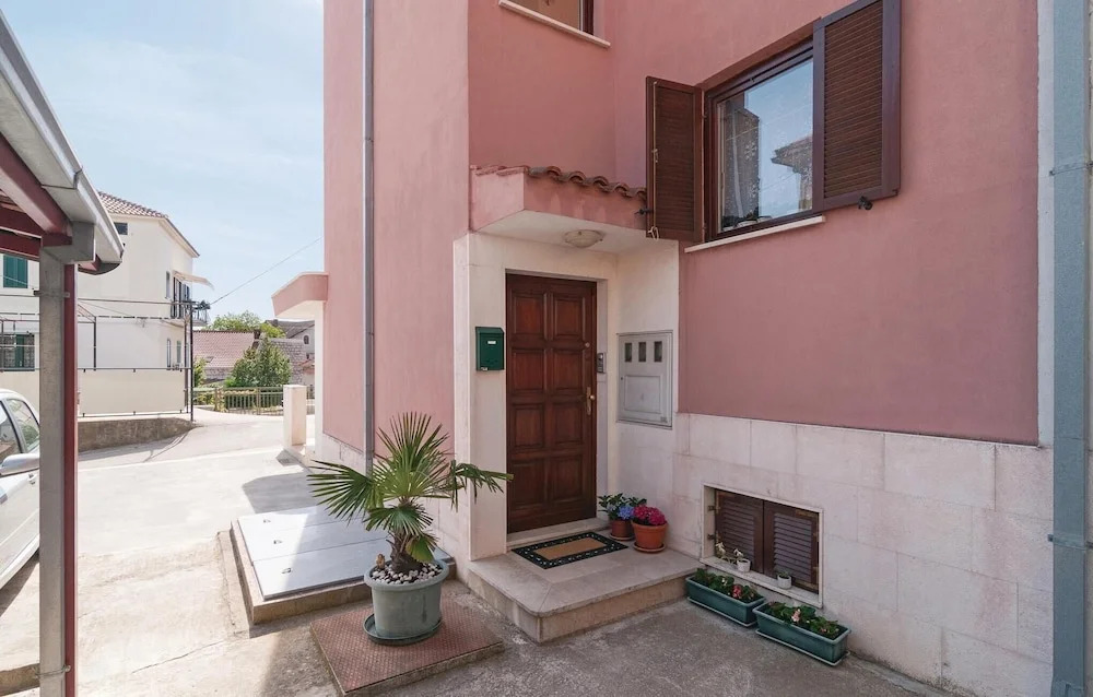 Amazing Home in Split With Wifi and 2 Bedrooms