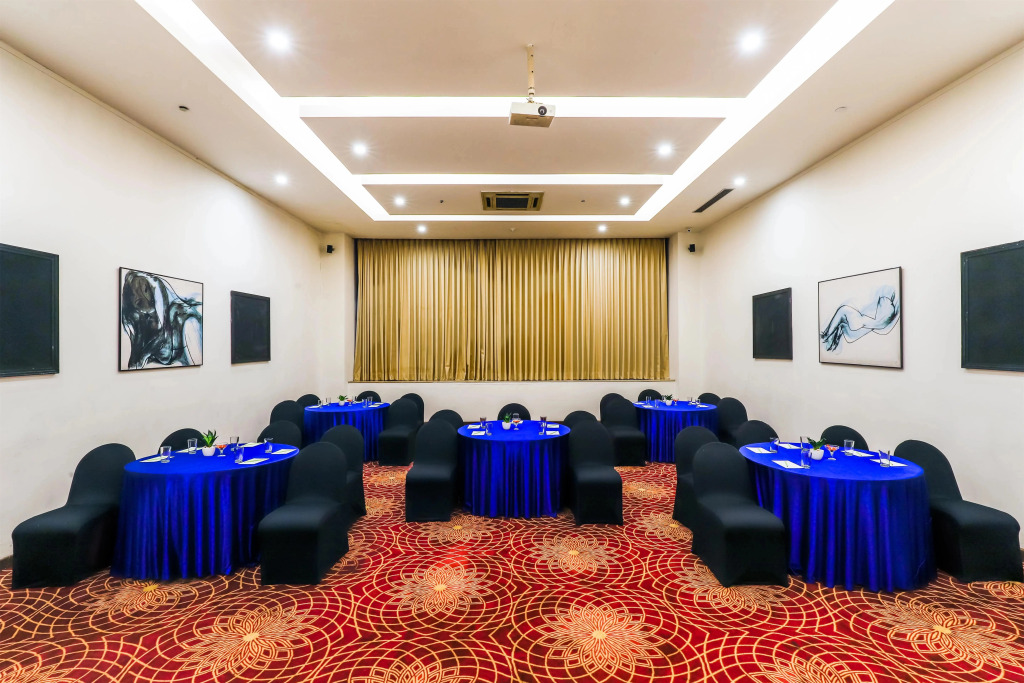 Lemon Tree Hotel, East Delhi Mall, Kaushambi
