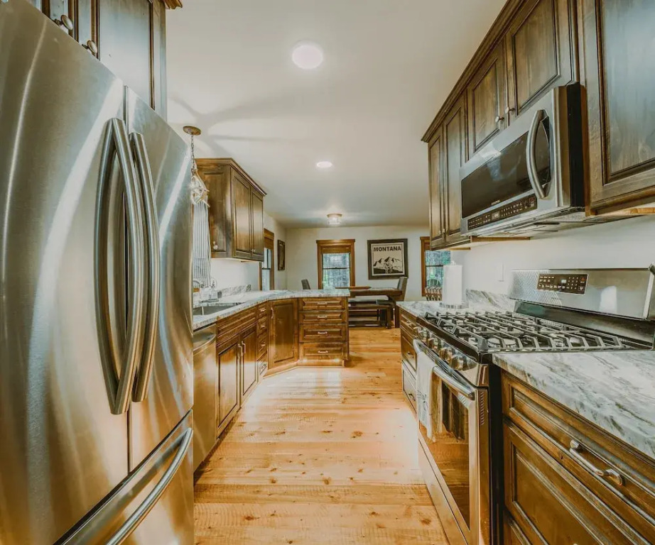 Spotted Bear Cabin For 6