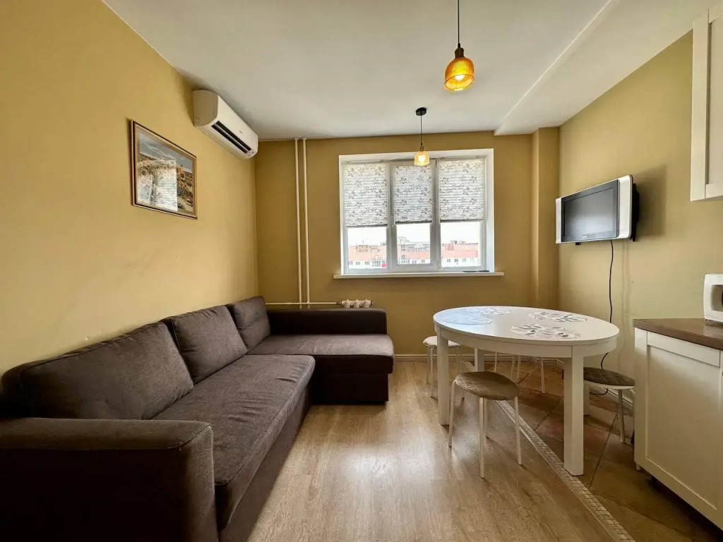 EasyRent на проспекте Карла Маркса 32