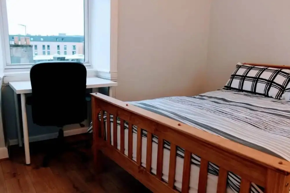 1 Bedroom Flat in City Centre Accommodates 4