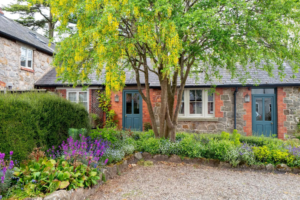 Courtyard Cottage