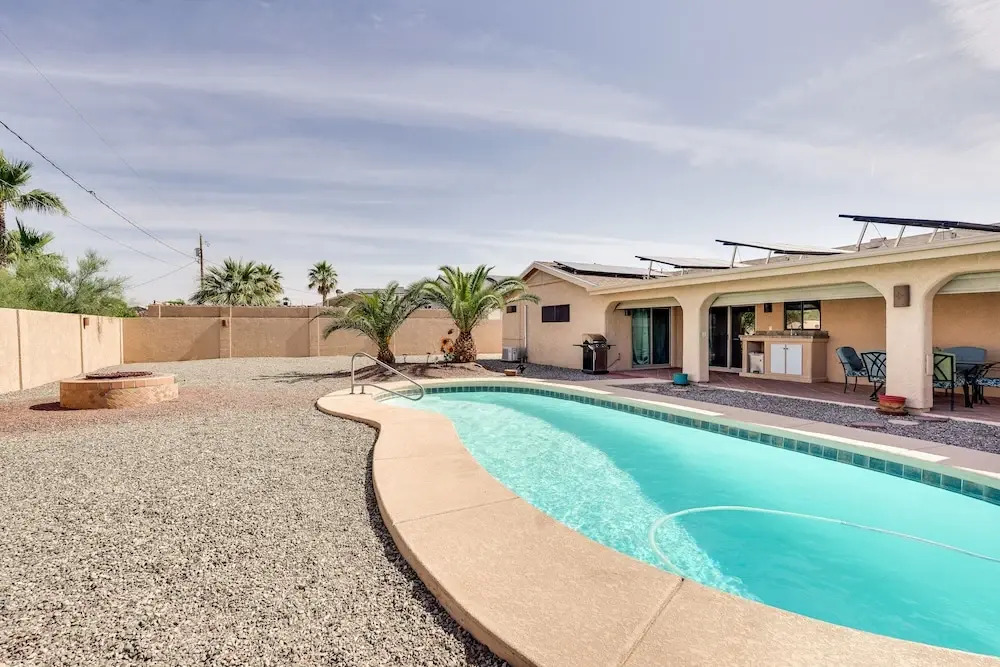 Pet-friendly Lake Havasu City Home: Walk to Beach!