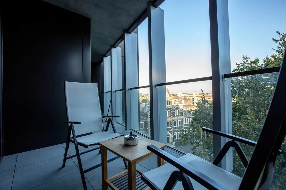 Stunning Comfy 2 Bed With Parking In Melbourne