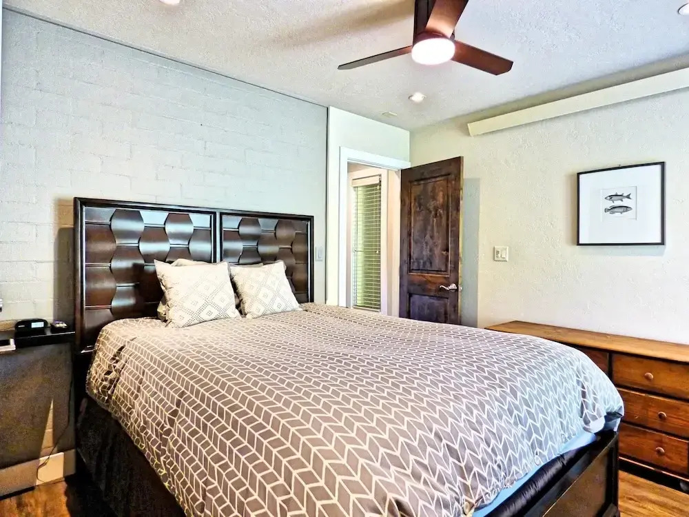 Private Deck Mountain Views Babbling Creek Sleeps 4