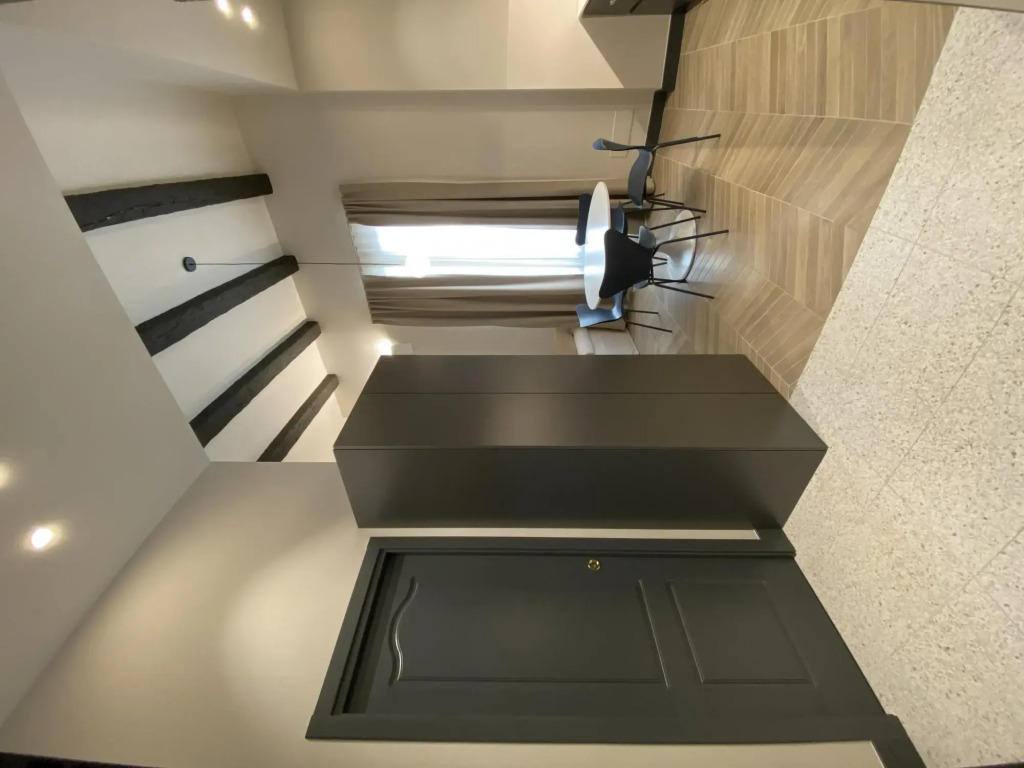 Apartment suitable for families or couples, equipped kitchen and laundry corner, private balcony-Mattia by Dimore Garibaldi