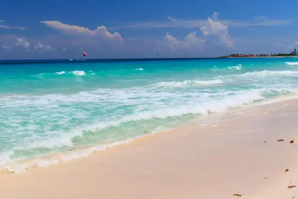 Luxury beachfront villa at Nizuc