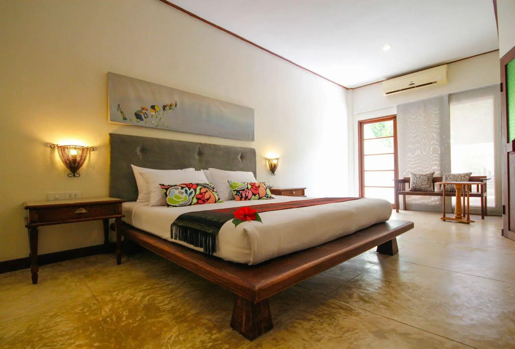 Baan Panwa Resort