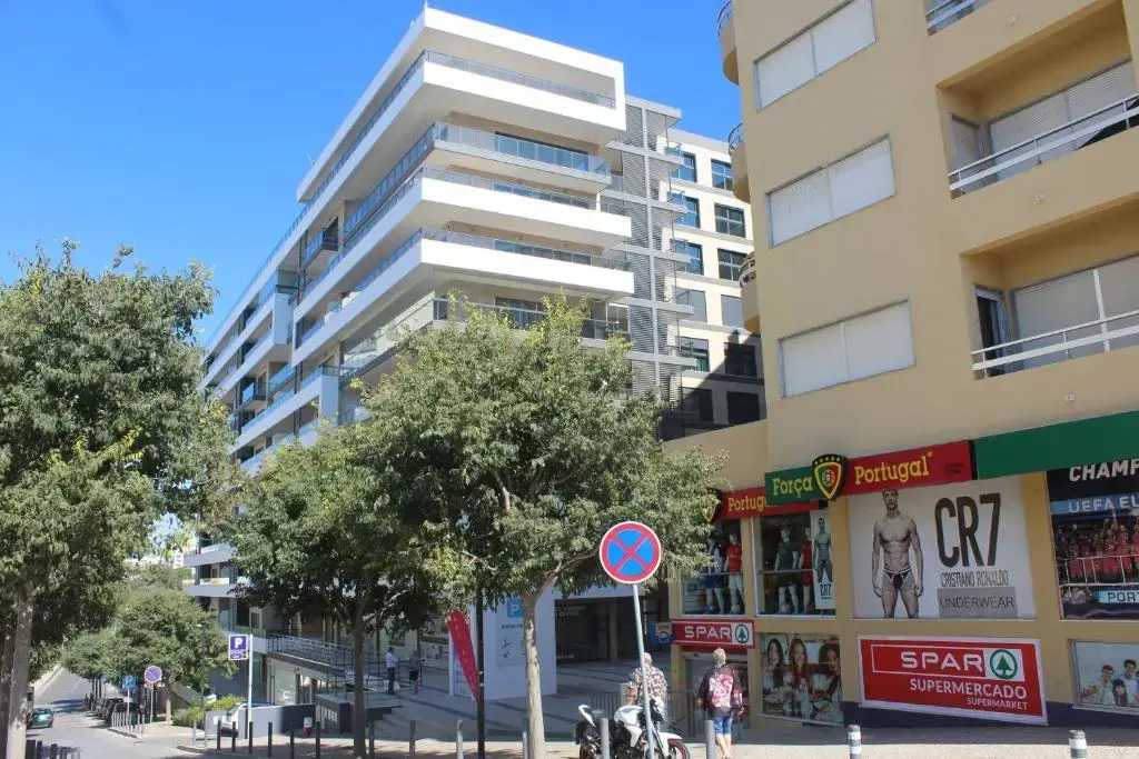 Superior Garage Balcony Praia da Rocha Prime Flat
