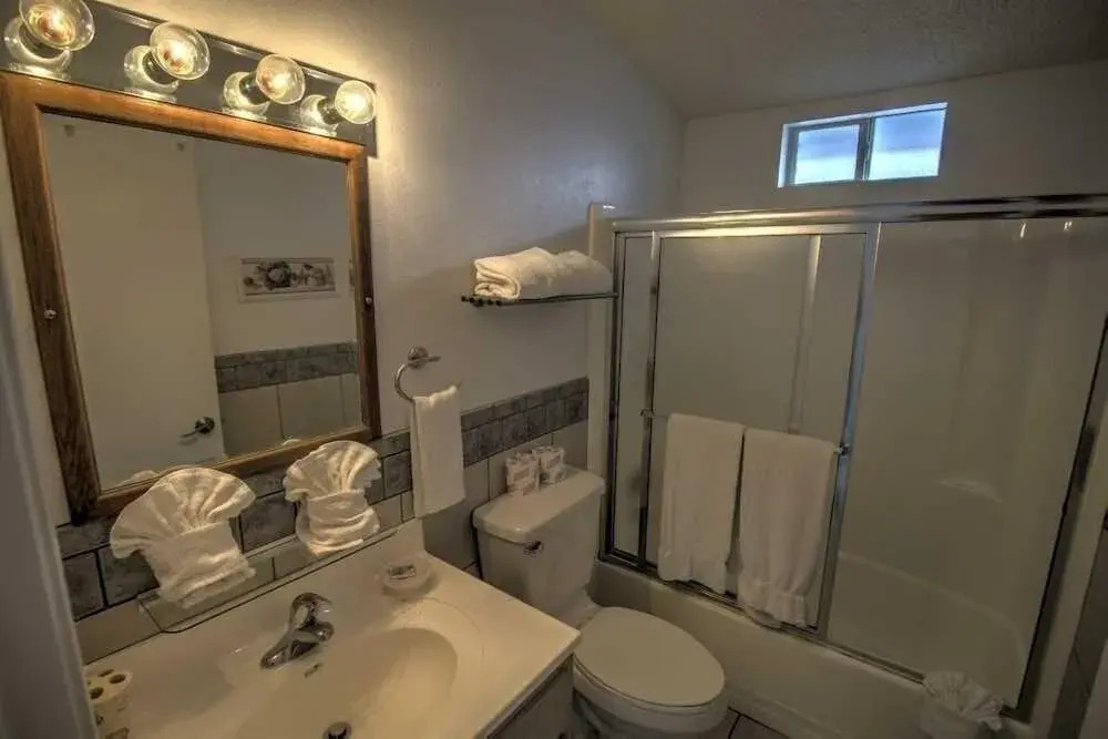 The 12th Month House 3 Bedroom Home by RedAwning