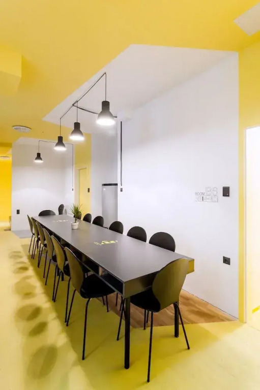 Essential Hostel