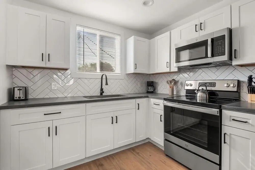 Chic Retreat In The Heart Of Nashville Unit #4a 2 Bedroom Apts