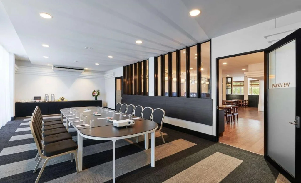 Hotel Alba Adelaide