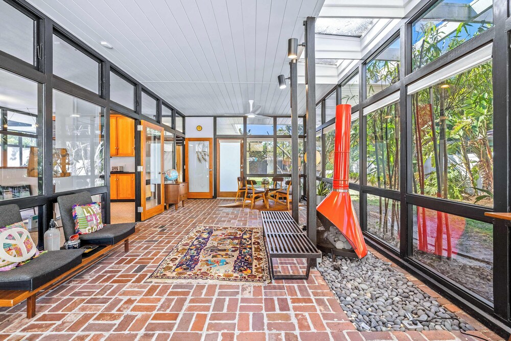 Mid Century Modern Weekly Winter Rates!