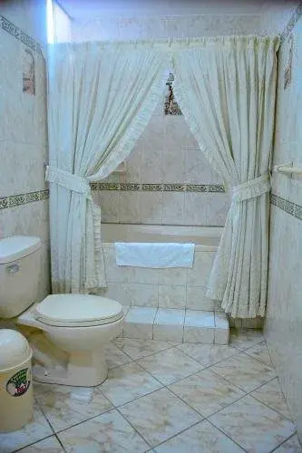 Hotel Kunan Wasi