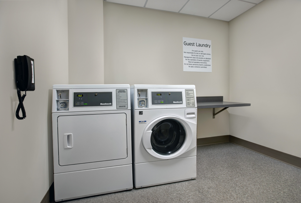 Holiday Inn Express & Suites - Milwaukee - Brookfield by IHG