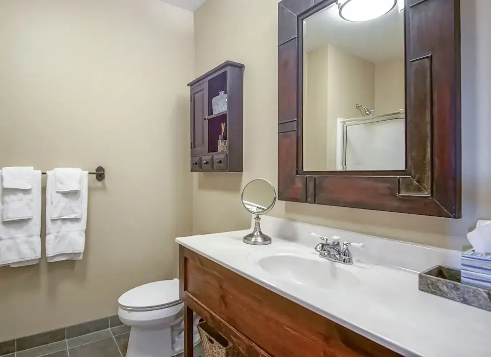 Soaring Eagle 315, Cozy Studio